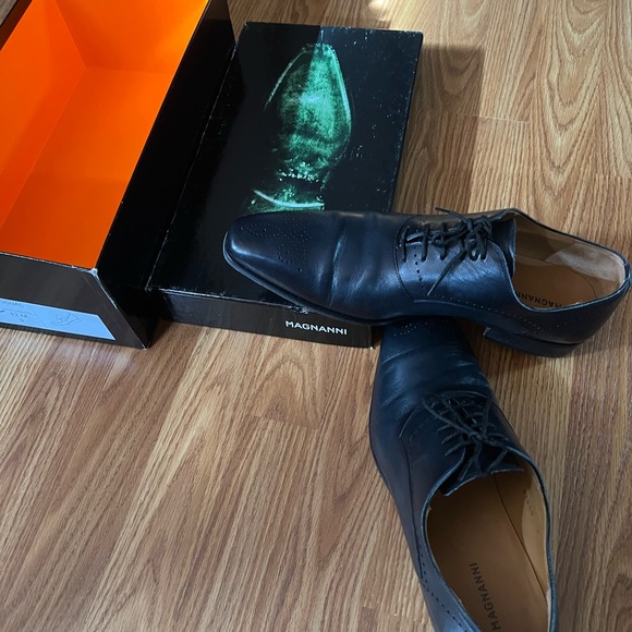 Magnanni Elegant dark navy Leather Oxfords - Picture 6 of 9